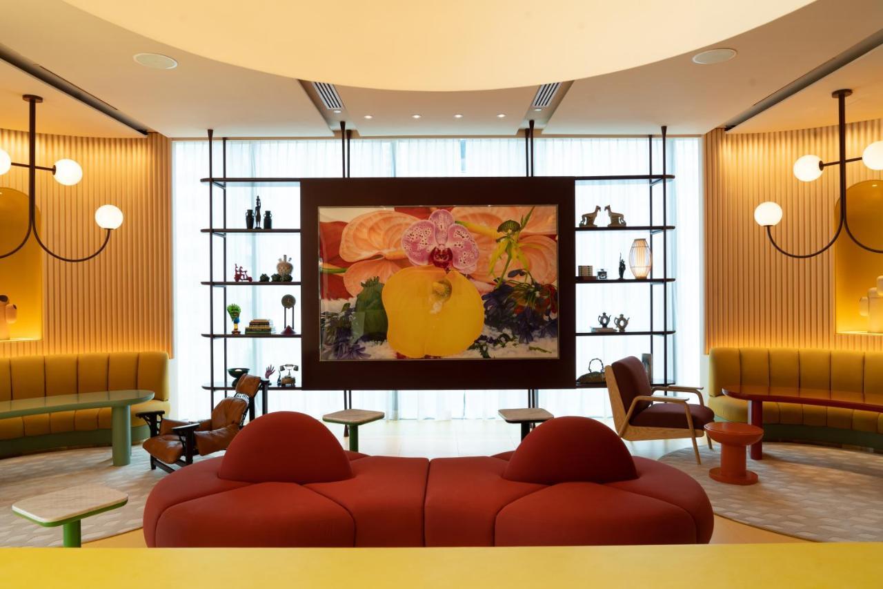 The Standard, Bangkok Mahanakhon 외부 사진 The lobby of the hotel