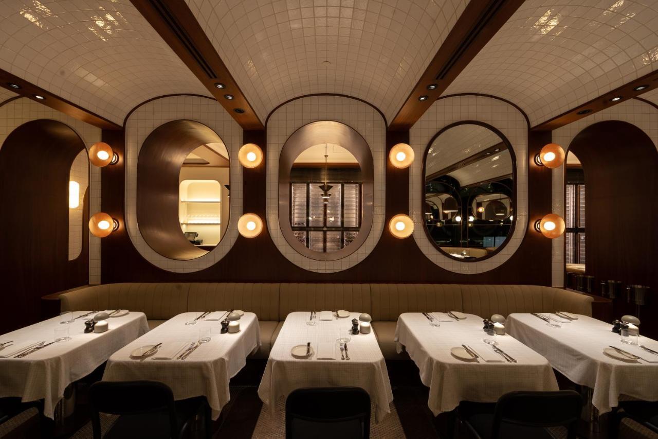 The Standard, Bangkok Mahanakhon 외부 사진 Interior of the restaurant
